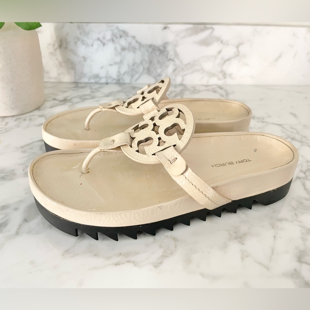 Tory Burch Miller Cloud Lug Sandals Size 8 Cream - Picture 5 of 11